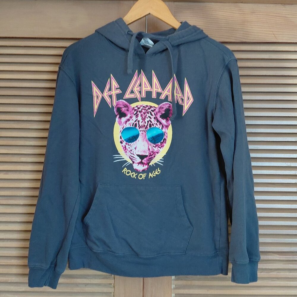 Vintage Style Def Leppard Rock Of Ages Pink Leopard Sweatshirt Hoodie Size L